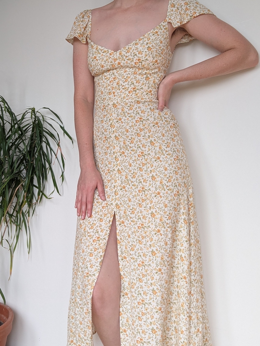 Reformation Cream Floral Midi Dress with Yellow Flowers - Size 2